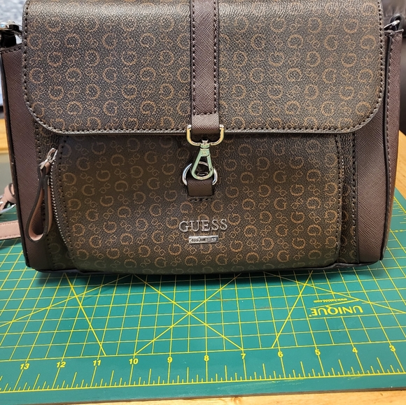 Guess handbag - Picture 5 of 8
